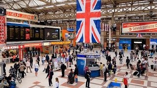 A Walk Through The London Victoria Station London England [upl. by Guria]